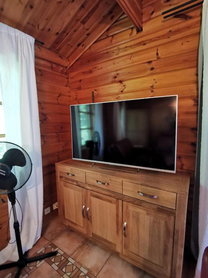 Blockhaus Am Twistesee Mit 3 Schlafzimmern Bad Arolsen Exteriör bild